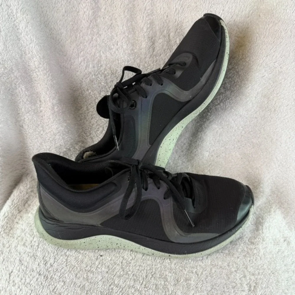 Lululemon Womens Chargefeel Workout Low Size 8.5 Black Sneakers Athletic Shoes
